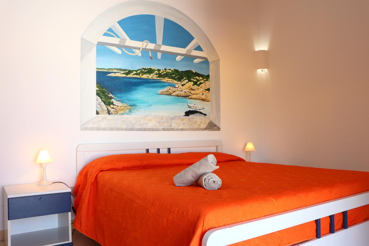 Residence Ponente Santa Teresa Gallura Eksteriør bilde