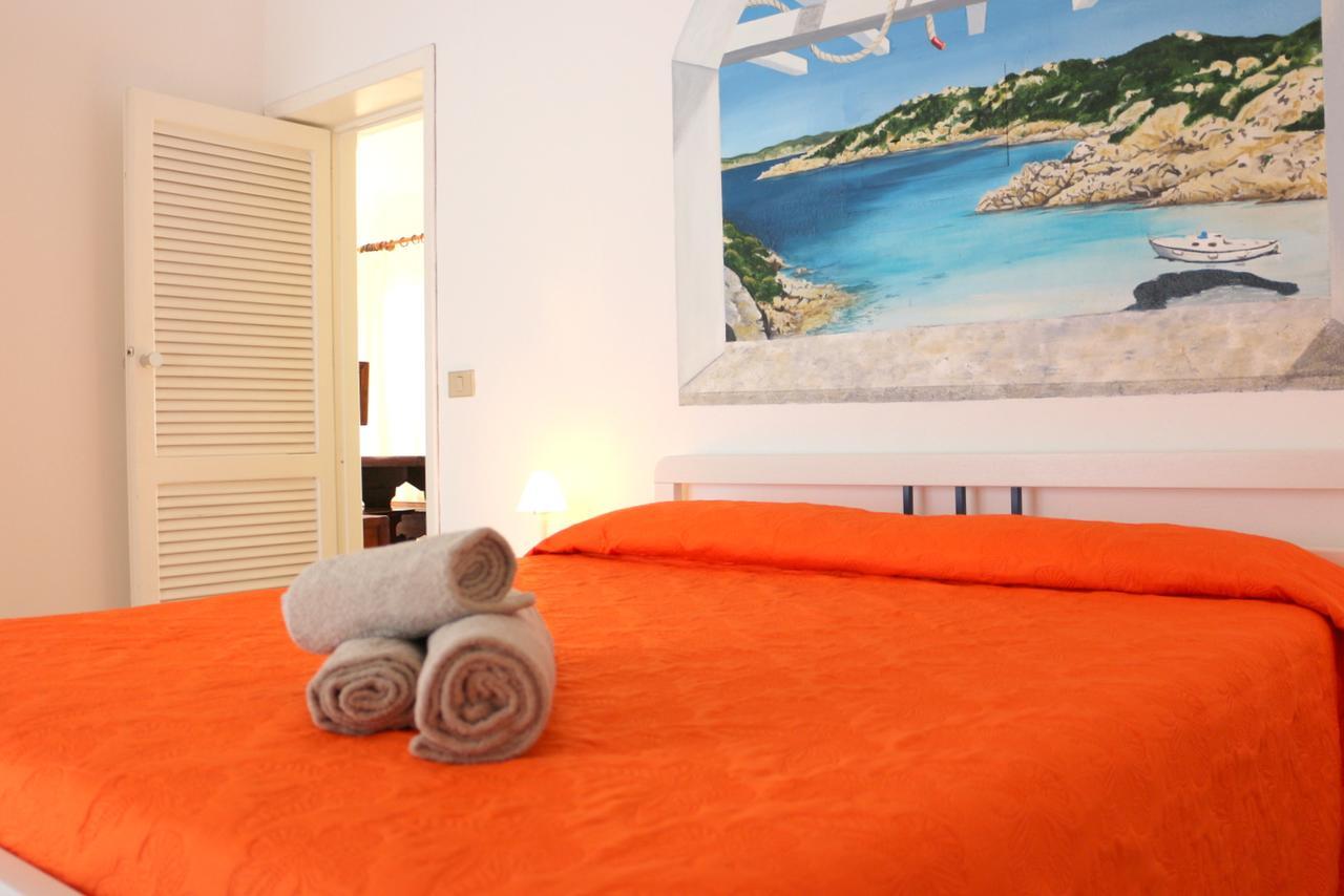 Residence Ponente Santa Teresa Gallura Eksteriør bilde